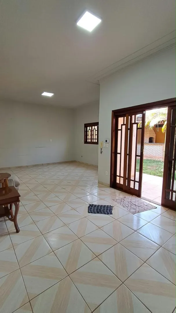 Casa Ampla na Ch&aacute;cara Peixe Rua Augusto Singulani Santa Cruz do Rio Pardo - 