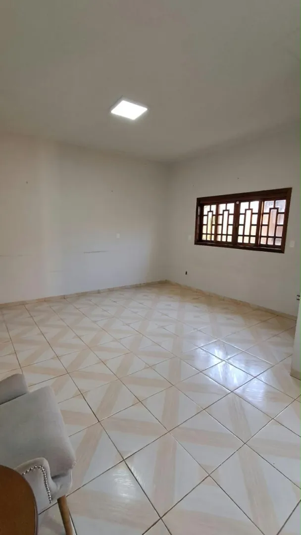 Casa Ampla na Ch&aacute;cara Peixe Rua Augusto Singulani Santa Cruz do Rio Pardo - 