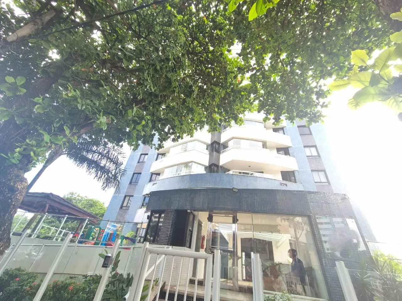 APARTAMENTO 3 QUARTOS SU&Iacute;TE VARANDAS PISCINA 2 GARAGENS ELEVADORES &Agrave; VENDA NA FEDERA&Ccedil;&Atilde;O! Rua Doutor Galdino de Magalhães Ribeiro Salvador - 