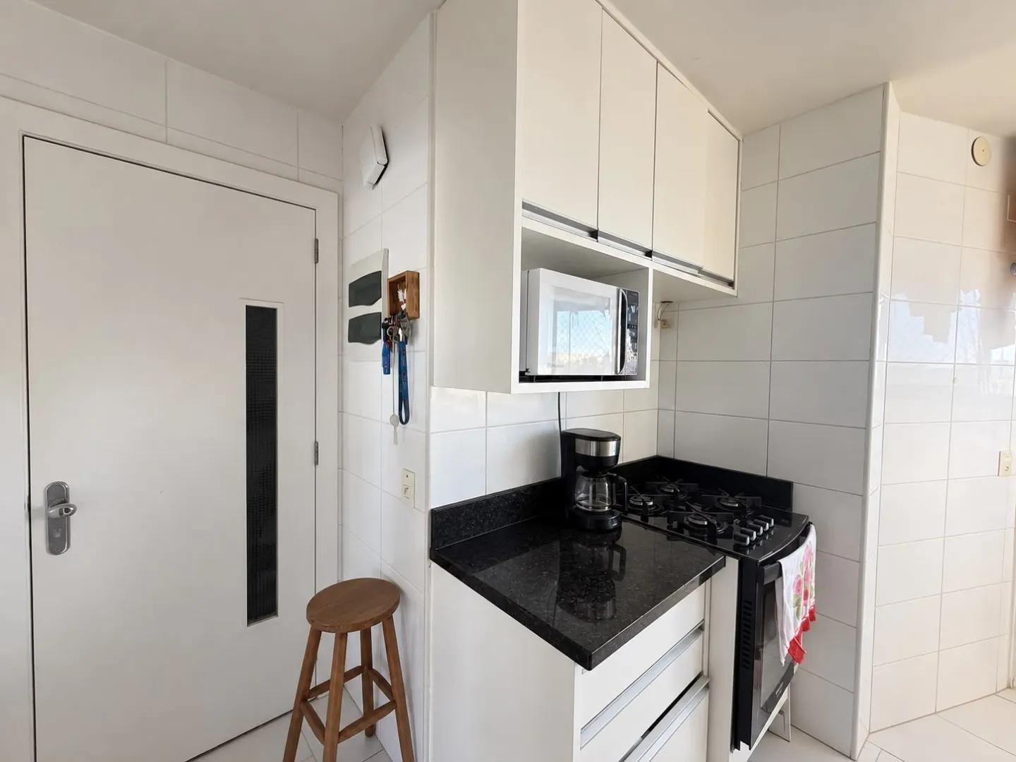 APARTAMENTO 3 QUARTOS SU&Iacute;TE VARANDAS PISCINA 2 GARAGENS ELEVADORES &Agrave; VENDA NA FEDERA&Ccedil;&Atilde;O! Rua Doutor Galdino de Magalhães Ribeiro Salvador - 