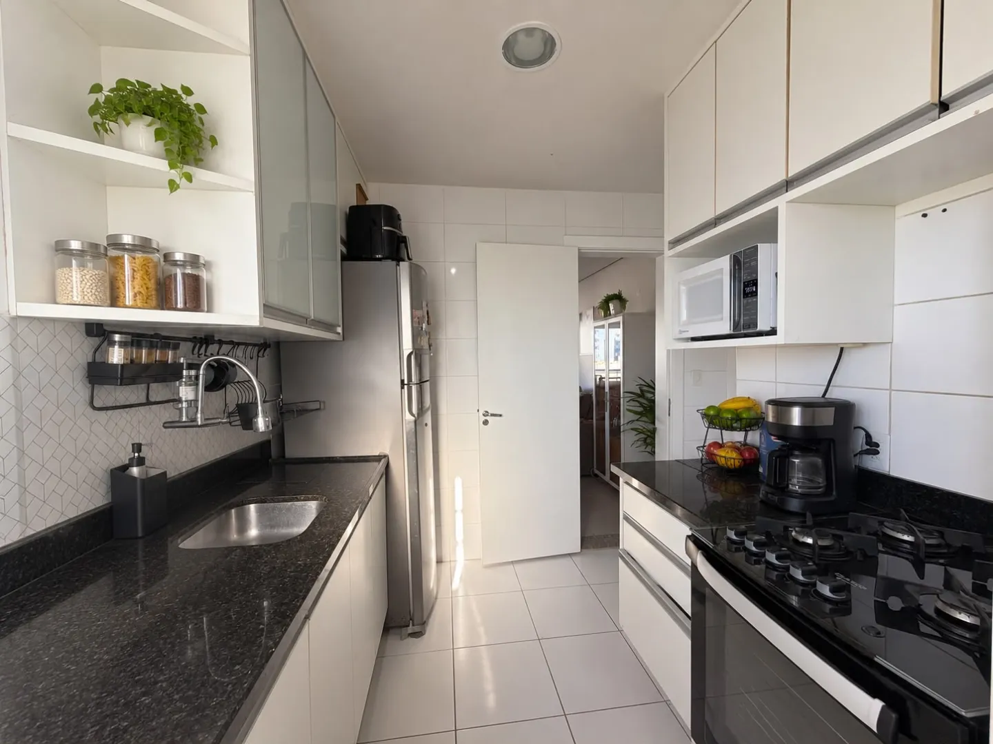 APARTAMENTO 3 QUARTOS SU&Iacute;TE VARANDAS PISCINA 2 GARAGENS ELEVADORES &Agrave; VENDA NA FEDERA&Ccedil;&Atilde;O! Rua Doutor Galdino de Magalhães Ribeiro Salvador - 