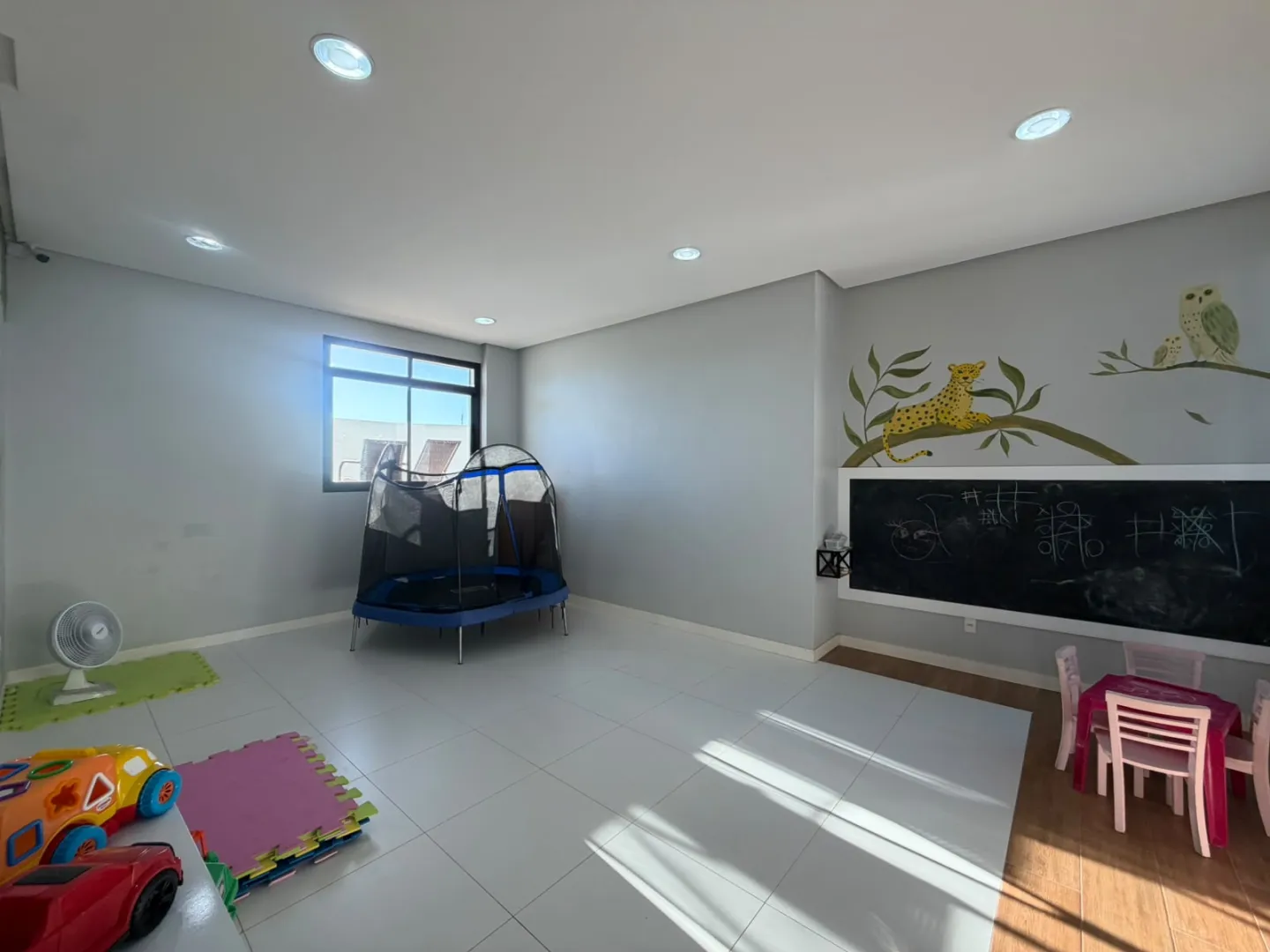 APARTAMENTO 3 QUARTOS SU&Iacute;TE VARANDAS PISCINA 2 GARAGENS ELEVADORES &Agrave; VENDA NA FEDERA&Ccedil;&Atilde;O! Rua Doutor Galdino de Magalhães Ribeiro Salvador - 