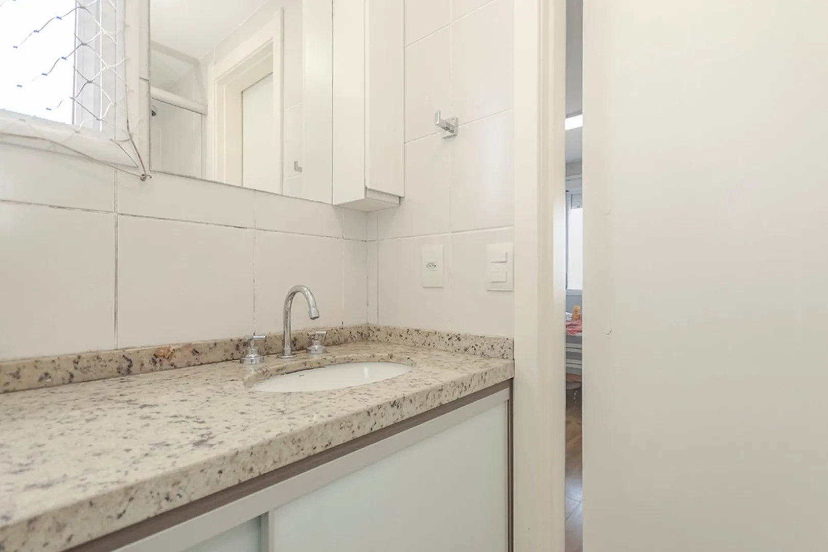 R$ 480.000 - UP LIFE - APARTAMENTO - 60M2 - 2 DORM - 1 VAGA - SACADA - VISTA - INFRA Rua Limoeiro Porto Alegre - 