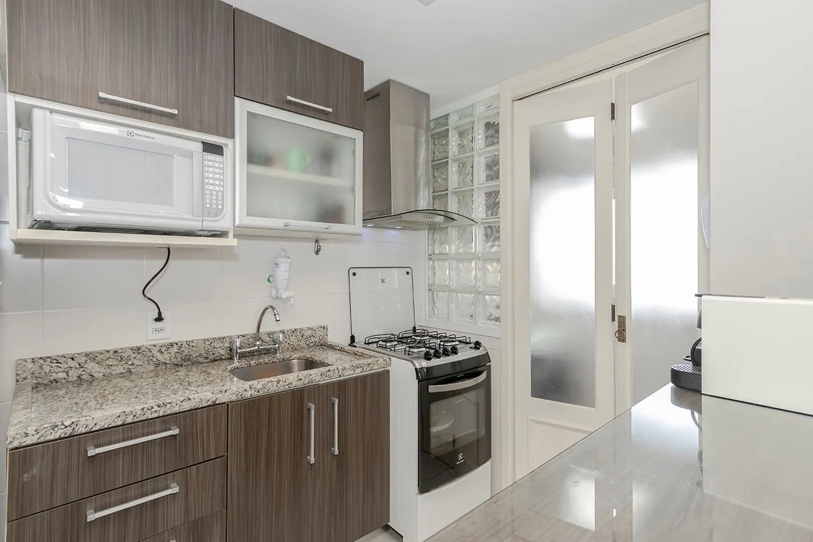 R$ 480.000 - UP LIFE - APARTAMENTO - 60M2 - 2 DORM - 1 VAGA - SACADA - VISTA - INFRA Rua Limoeiro Porto Alegre - 