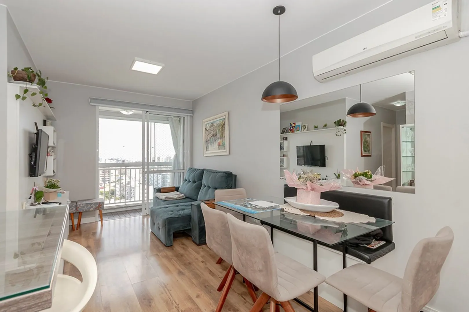 R$ 480.000 - UP LIFE - APARTAMENTO - 60M2 - 2 DORM - 1 VAGA - SACADA - VISTA - INFRA Rua Limoeiro Porto Alegre - 