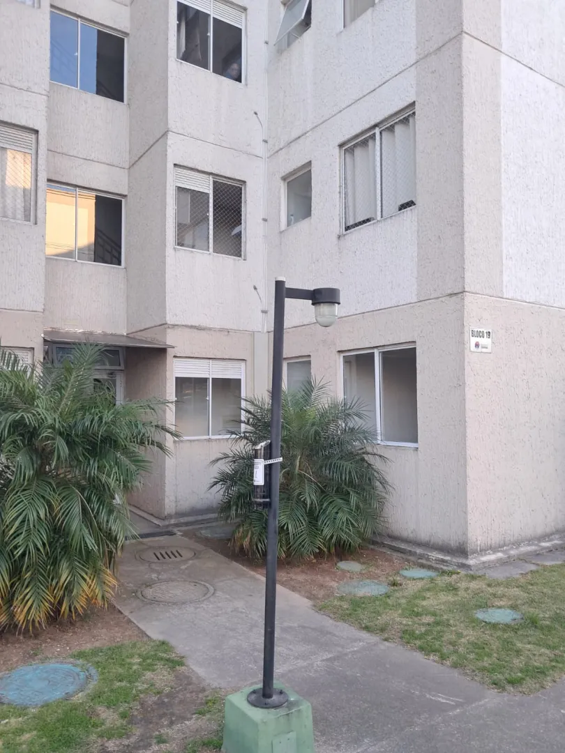 Apartamento t&eacute;rreo em condominio fechado na  R. dos Maias, Bairro Santa Rosa Rua dos Maias Porto Alegre - 