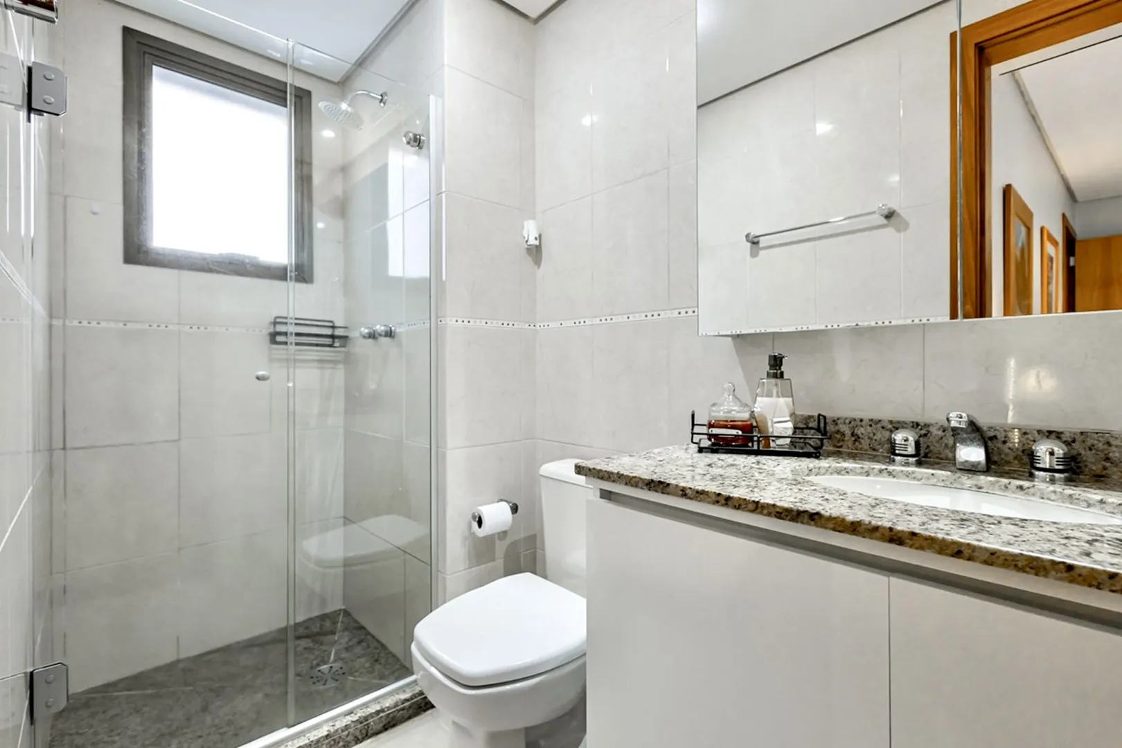 R$ 655.000 - APARTAMENTO - MOBILIADO - 70M2 - 2 DORM - 1 VAGA - INFRA Rua Atanásio Belmonte Porto Alegre - 