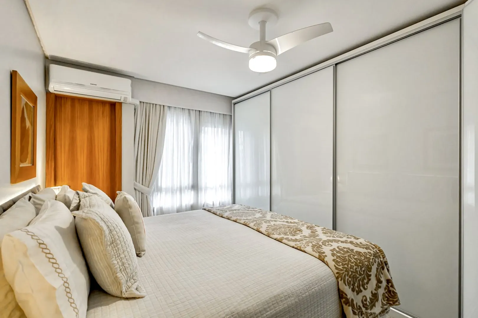 R$ 655.000 - APARTAMENTO - MOBILIADO - 70M2 - 2 DORM - 1 VAGA - INFRA Rua Atanásio Belmonte Porto Alegre - 