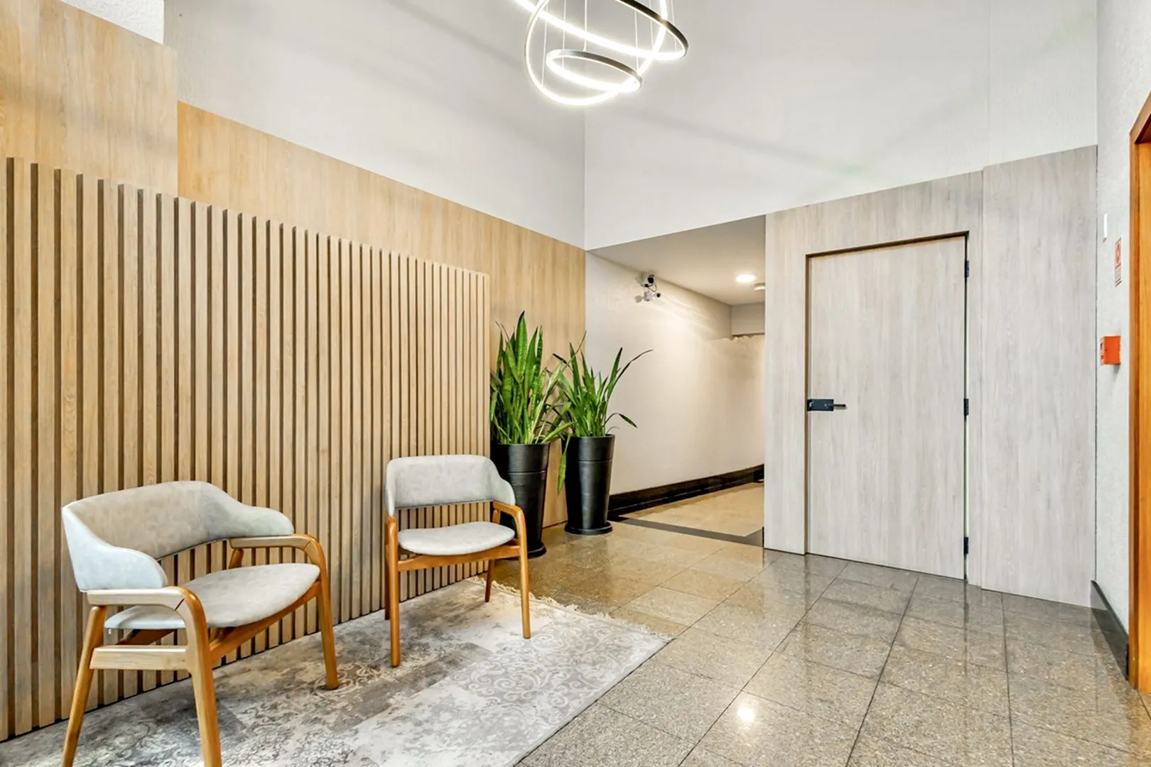 R$ 655.000 - APARTAMENTO - MOBILIADO - 70M2 - 2 DORM - 1 VAGA - INFRA Rua Atanásio Belmonte Porto Alegre - 
