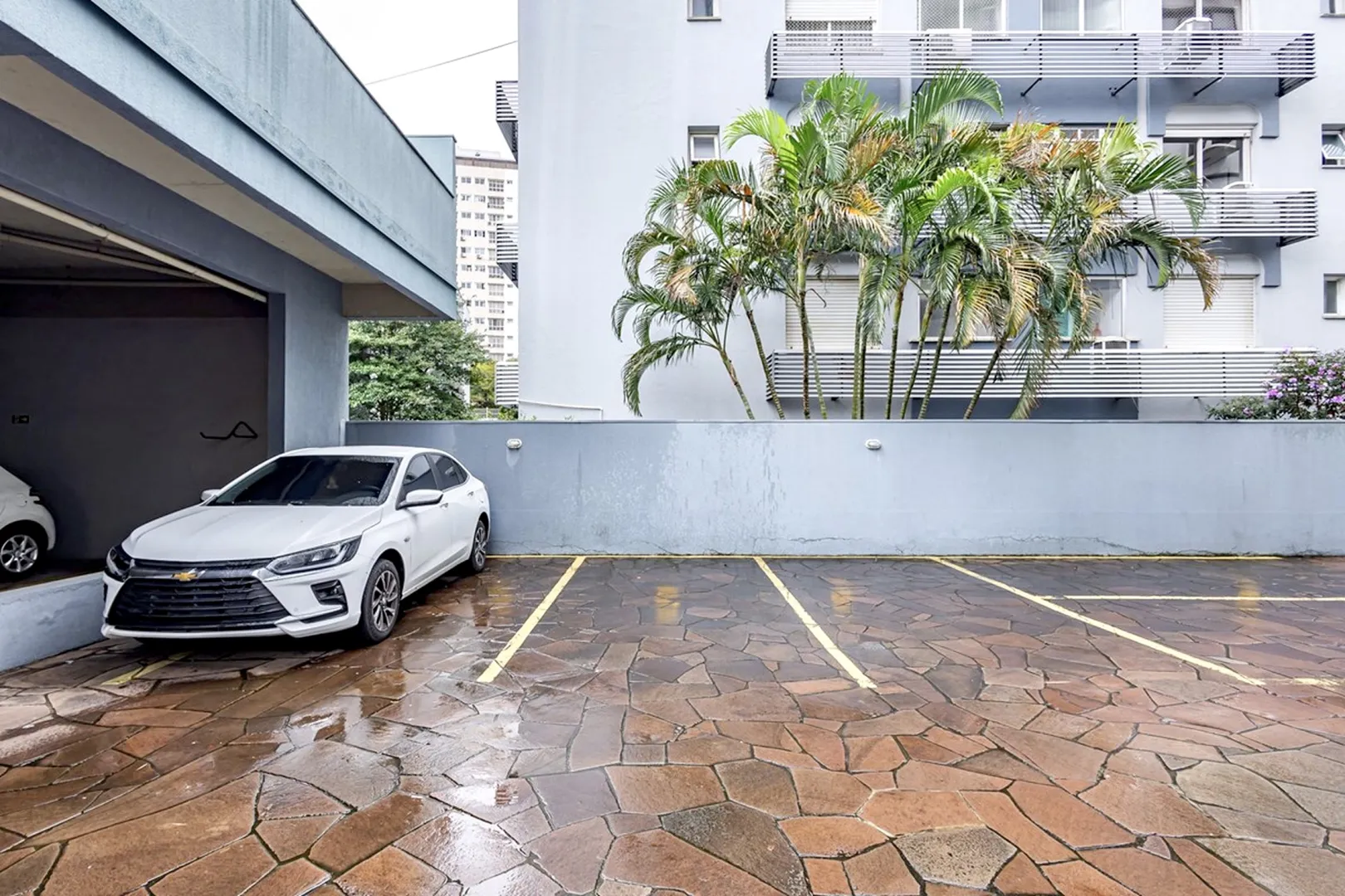 R$ 655.000 - APARTAMENTO - MOBILIADO - 70M2 - 2 DORM - 1 VAGA - INFRA Rua Atanásio Belmonte Porto Alegre - 