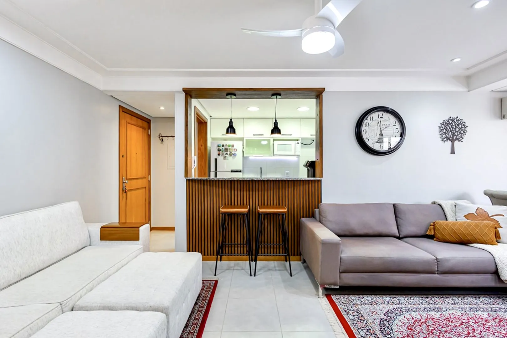 R$ 655.000 - APARTAMENTO - MOBILIADO - 70M2 - 2 DORM - 1 VAGA - INFRA Rua Atanásio Belmonte Porto Alegre - 