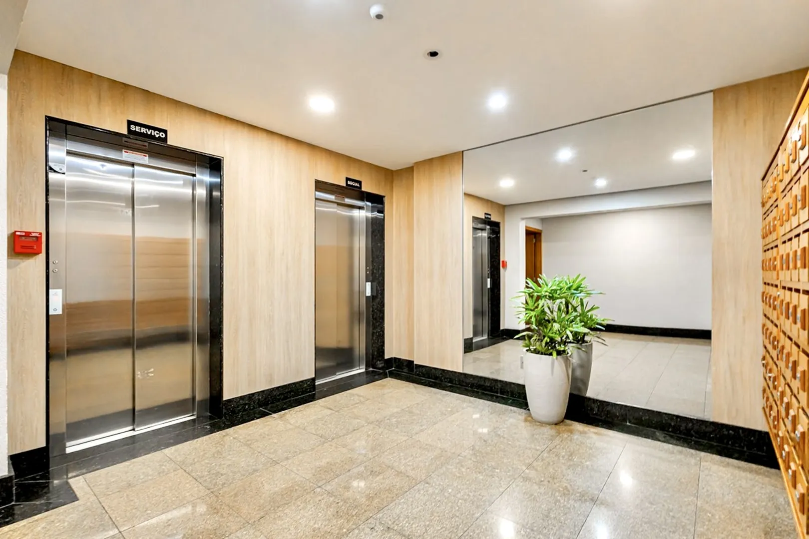 R$ 655.000 - APARTAMENTO - MOBILIADO - 70M2 - 2 DORM - 1 VAGA - INFRA Rua Atanásio Belmonte Porto Alegre - 