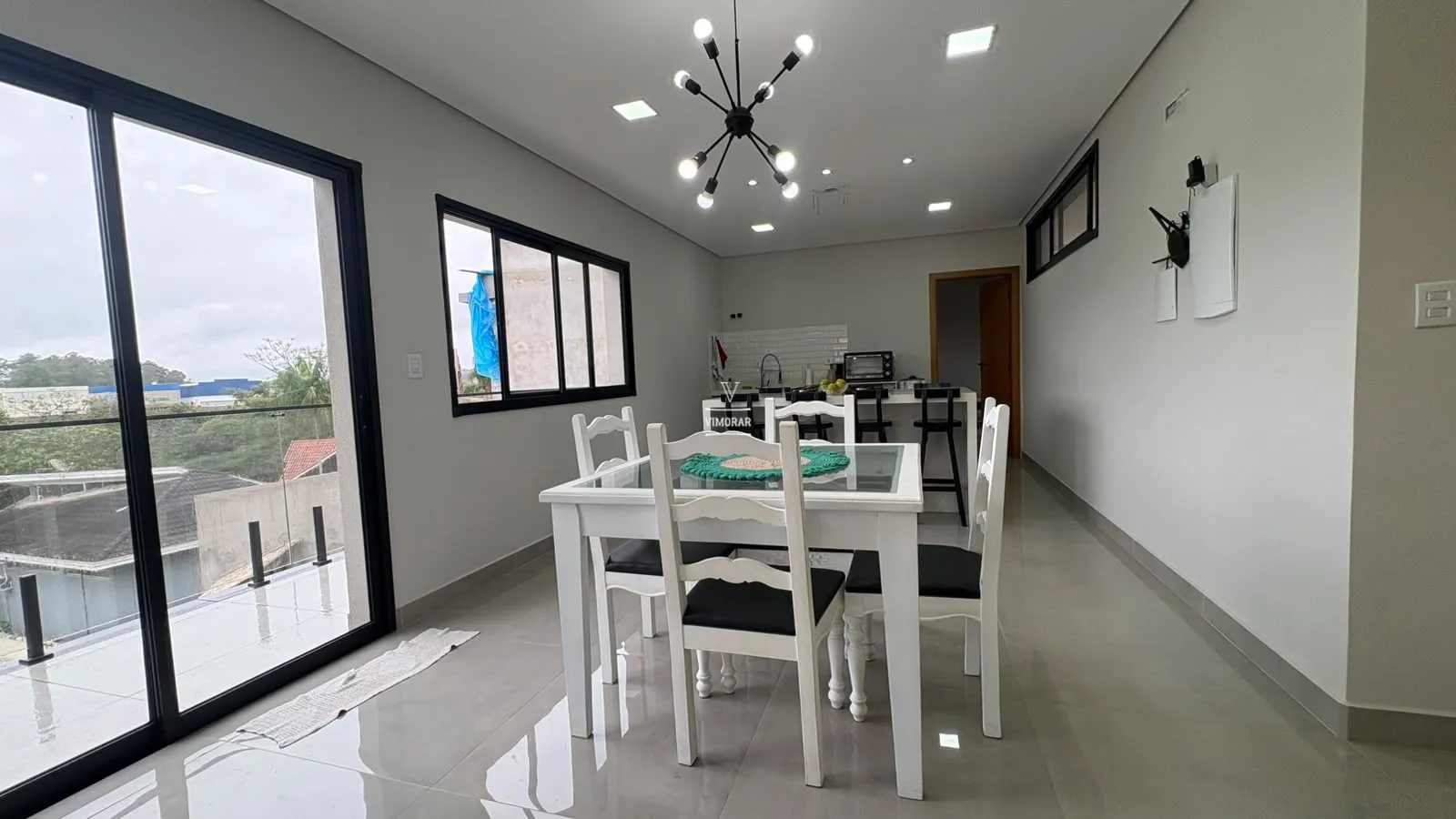 Casa em condom&iacute;nio 3 su&iacute;tes + 6 vagas de garagem  Arujá - 
