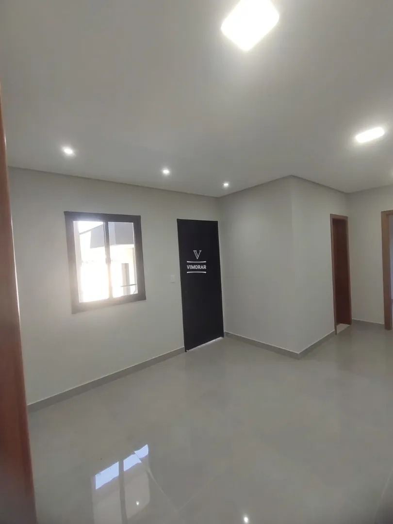 Casa em condom&iacute;nio 3 su&iacute;tes + 6 vagas de garagem  Arujá - 