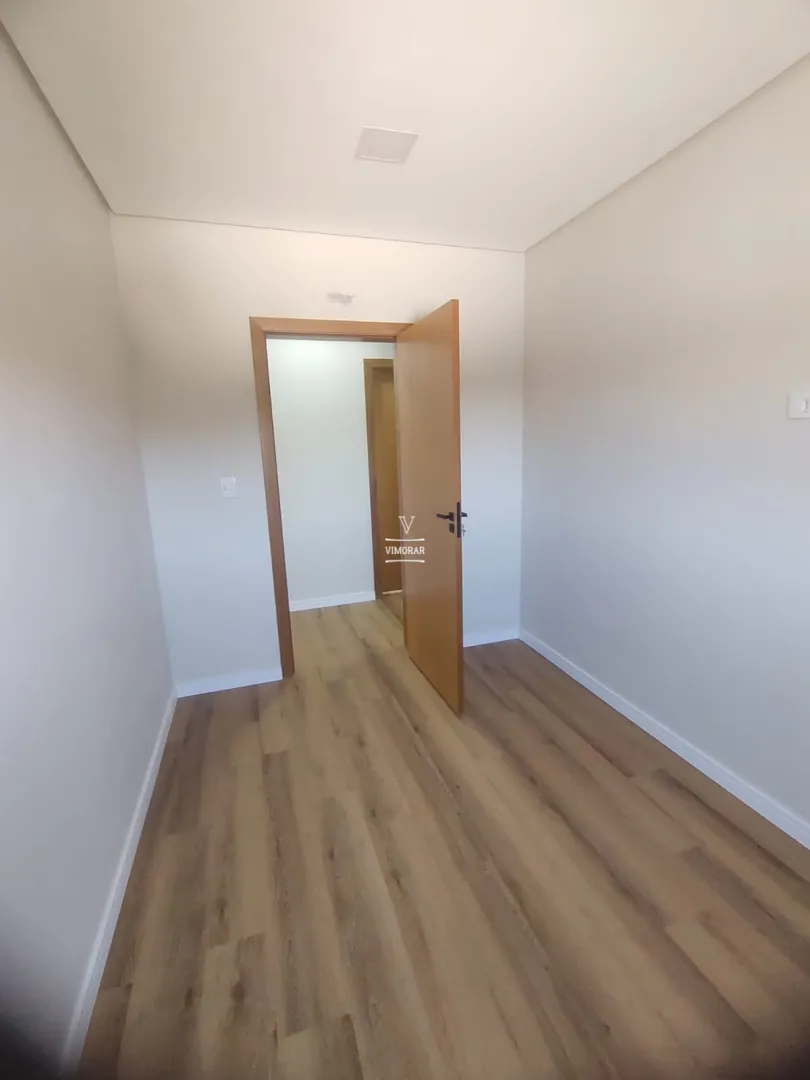 Casa em condom&iacute;nio 3 su&iacute;tes + 6 vagas de garagem  Arujá - 