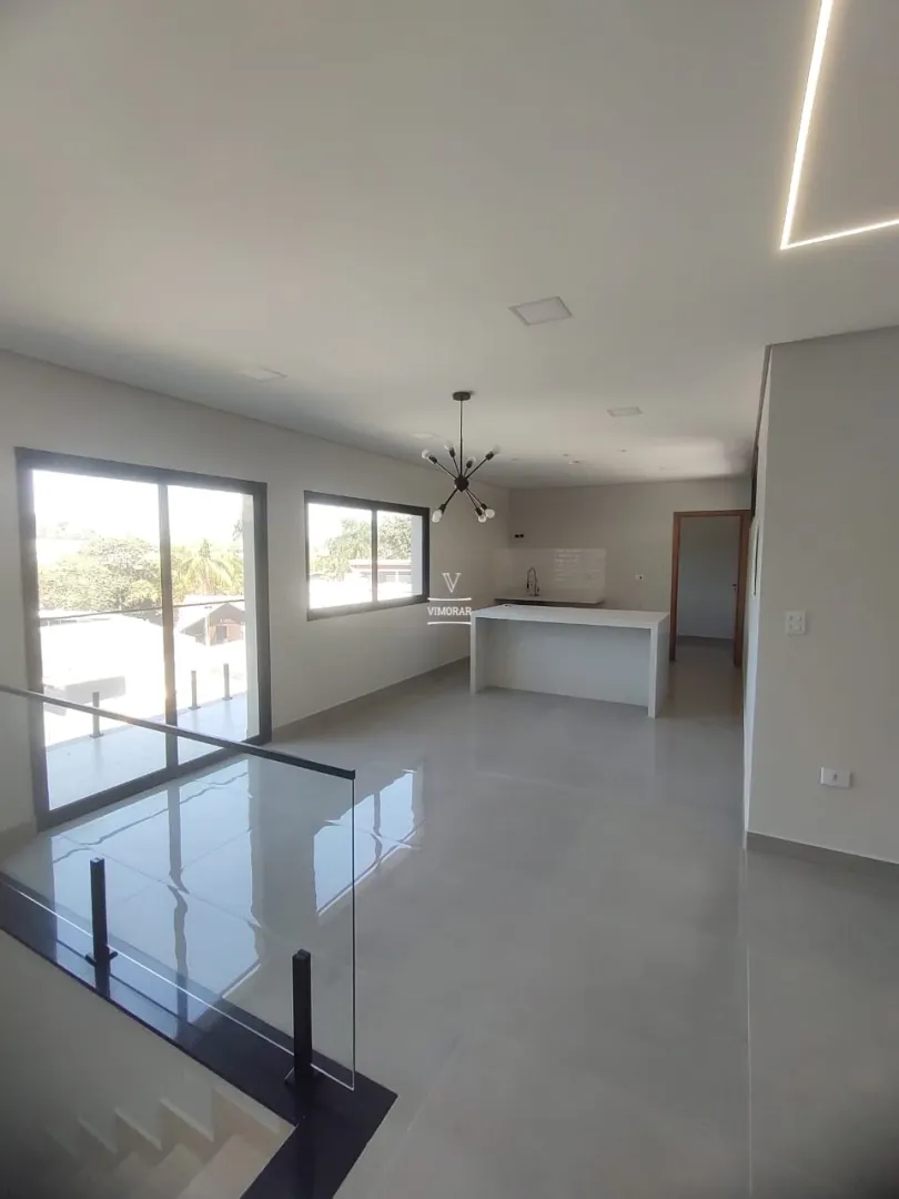 Casa em condom&iacute;nio 3 su&iacute;tes + 6 vagas de garagem  Arujá - 