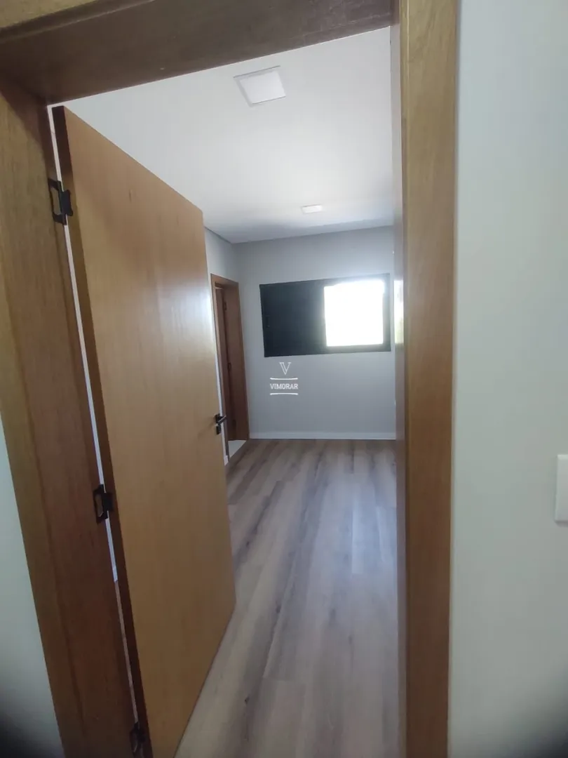 Casa em condom&iacute;nio 3 su&iacute;tes + 6 vagas de garagem  Arujá - 