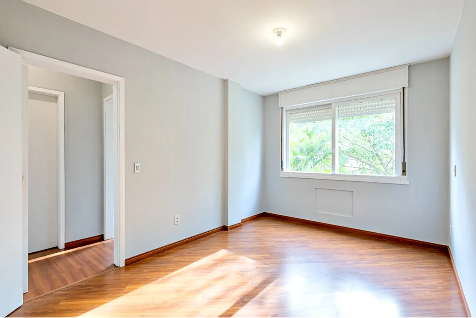 R$ 475.000 - APARTAMENTO - 75M2 - 2 DORM - DEPEND&Ecirc;NCIA - 1 VAGA Rua Coronel Feijó Porto Alegre - 