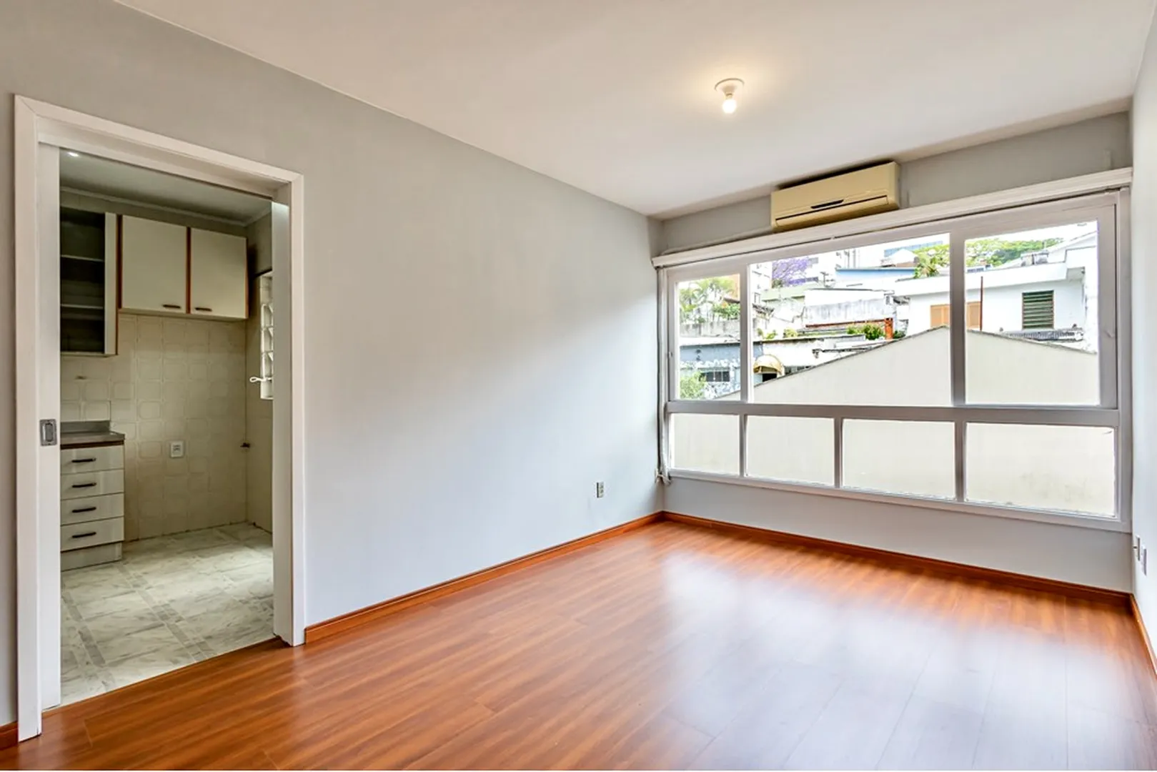 R$ 475.000 - APARTAMENTO - 75M2 - 2 DORM - DEPEND&Ecirc;NCIA - 1 VAGA Rua Coronel Feijó Porto Alegre - 