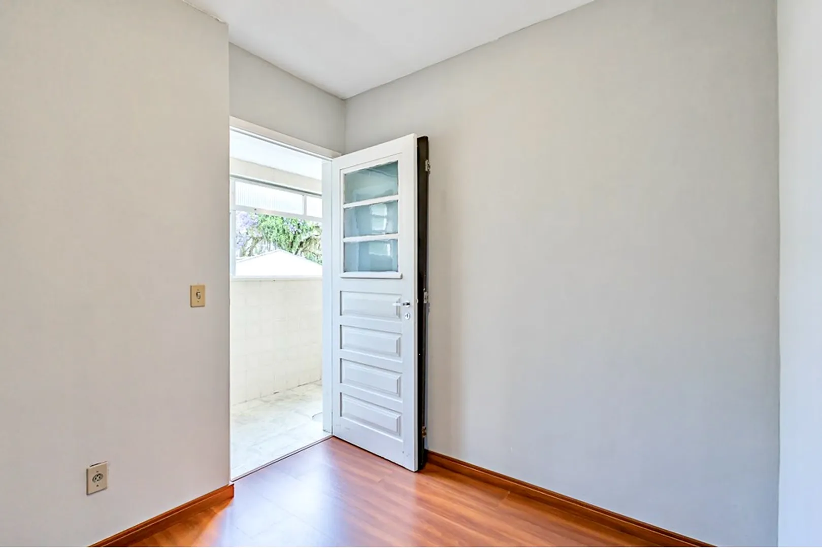 R$ 475.000 - APARTAMENTO - 75M2 - 2 DORM - DEPEND&Ecirc;NCIA - 1 VAGA Rua Coronel Feijó Porto Alegre - 