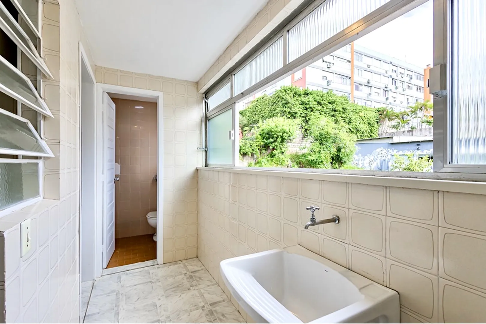 R$ 475.000 - APARTAMENTO - 75M2 - 2 DORM - DEPEND&Ecirc;NCIA - 1 VAGA Rua Coronel Feijó Porto Alegre - 