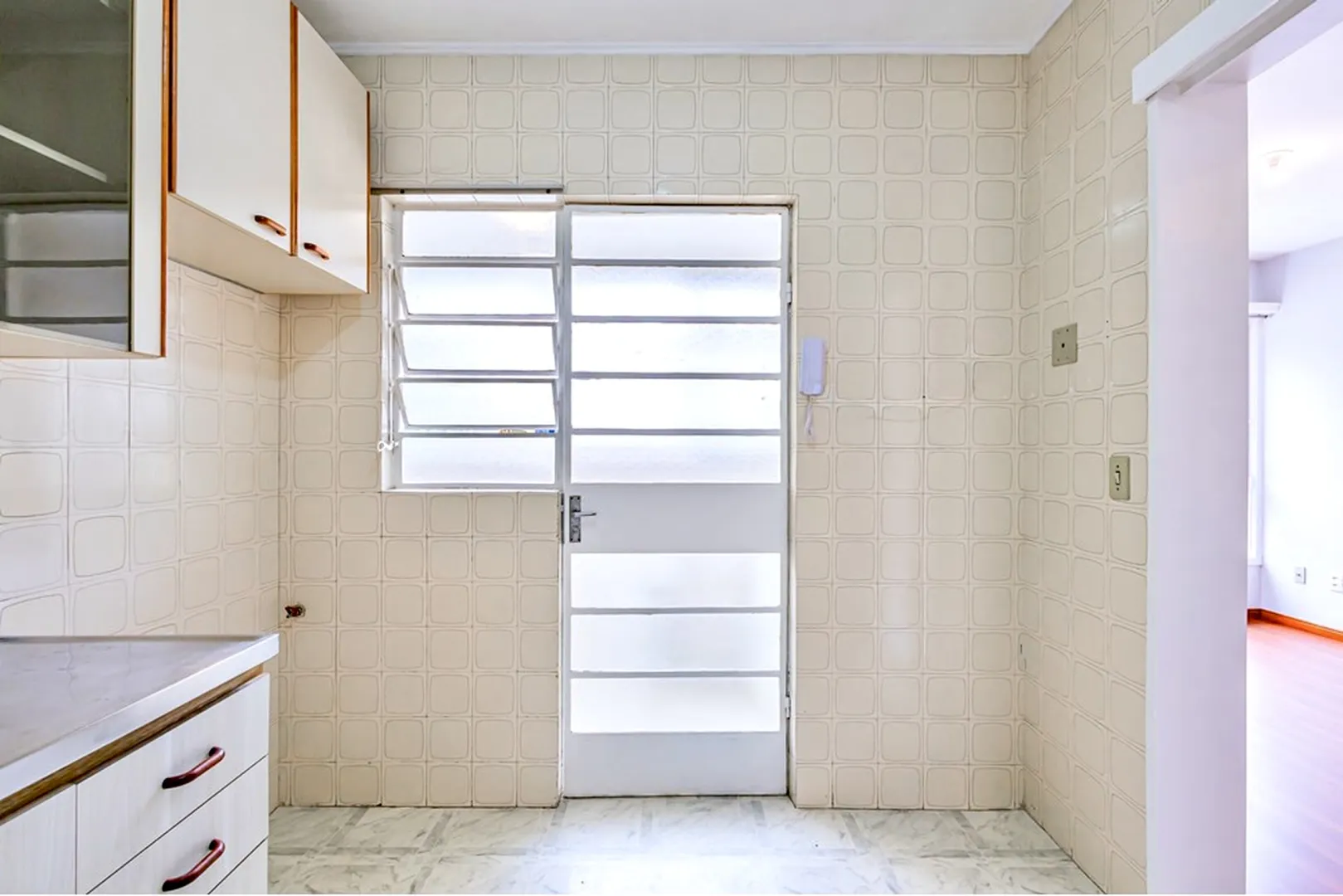 R$ 475.000 - APARTAMENTO - 75M2 - 2 DORM - DEPEND&Ecirc;NCIA - 1 VAGA Rua Coronel Feijó Porto Alegre - 