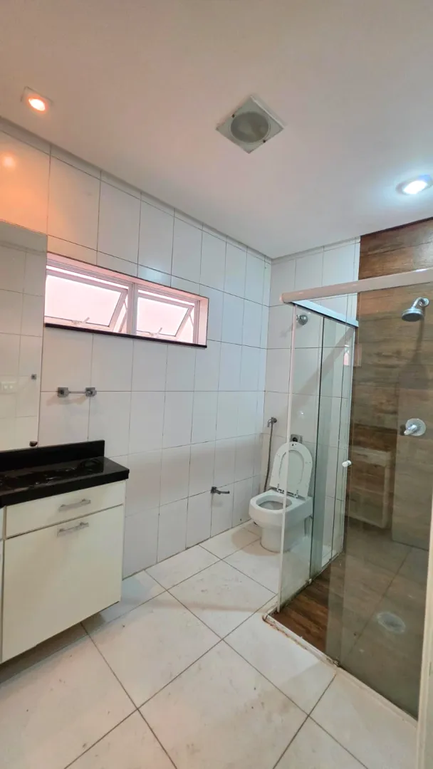 Casa t&eacute;rrea 3 dormit&oacute;rios com su&iacute;te - Santa Terezinha, SBC  São Bernardo do Campo - 