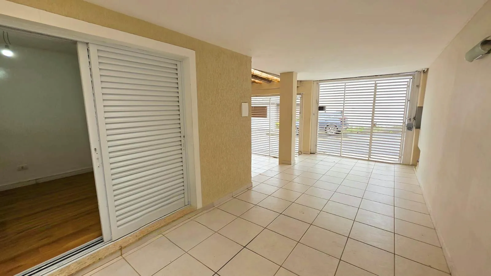 Casa, 3 quartos, 220 m² - Foto 2