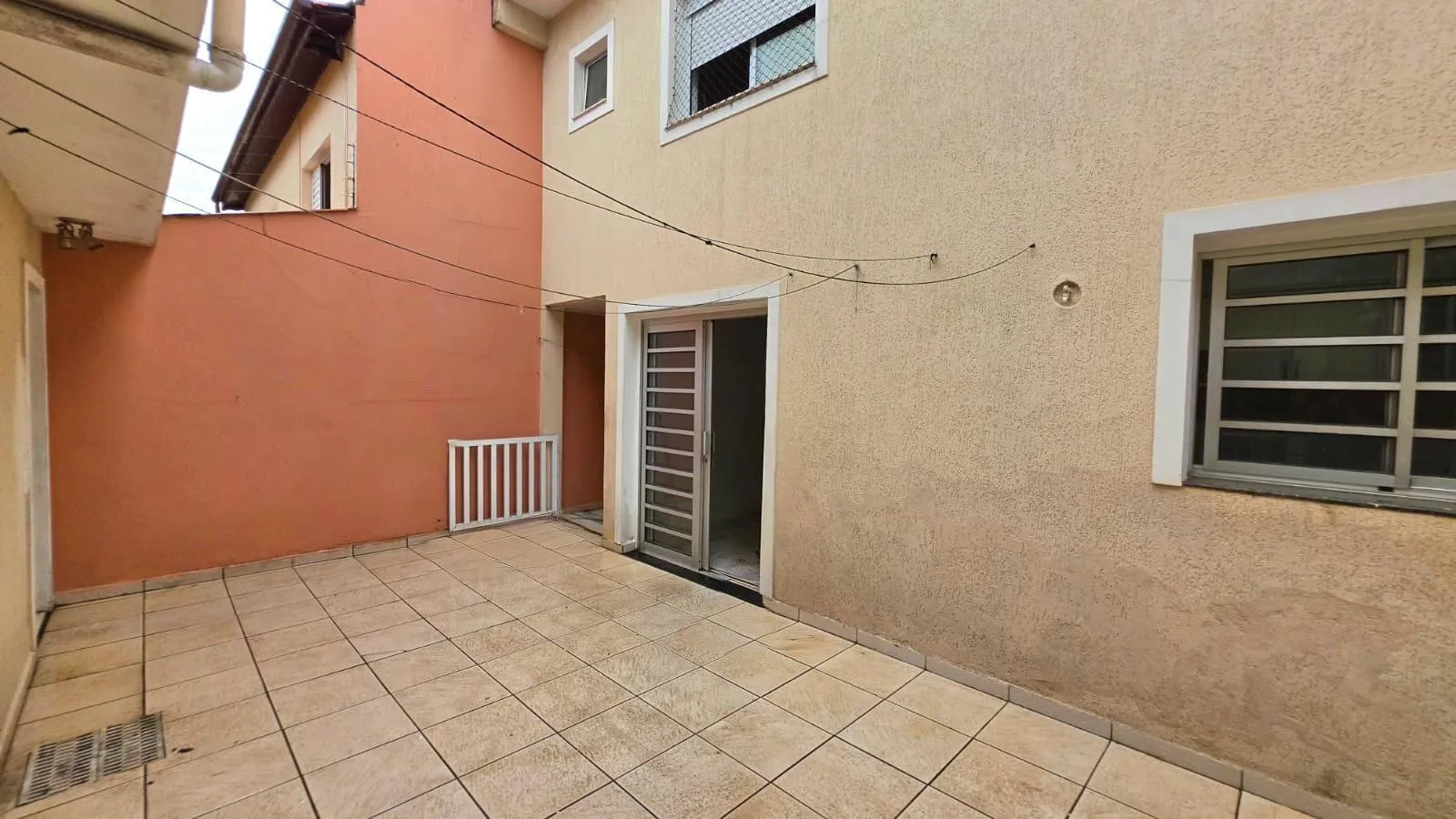 Casa t&eacute;rrea 3 dormit&oacute;rios com su&iacute;te - Santa Terezinha, SBC  São Bernardo do Campo - 