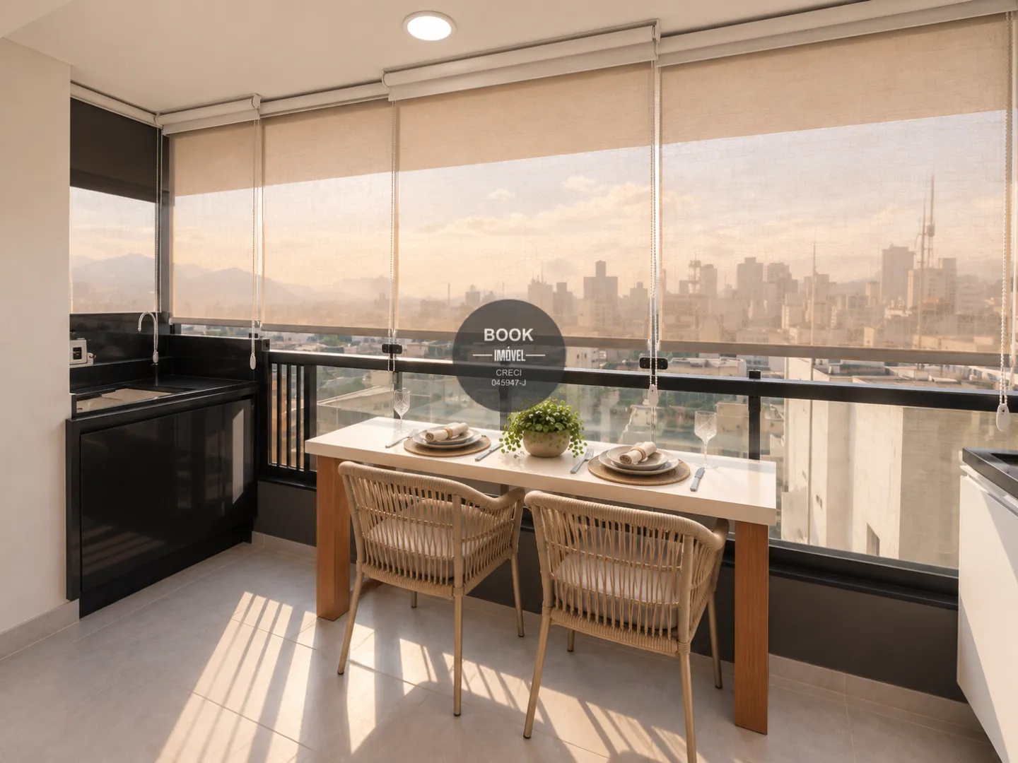 Apartamento na praia da Enseada no Guaruj&aacute; com piscina no terra&ccedil;o com vista para o mar Rua Begônia Guarujá - 