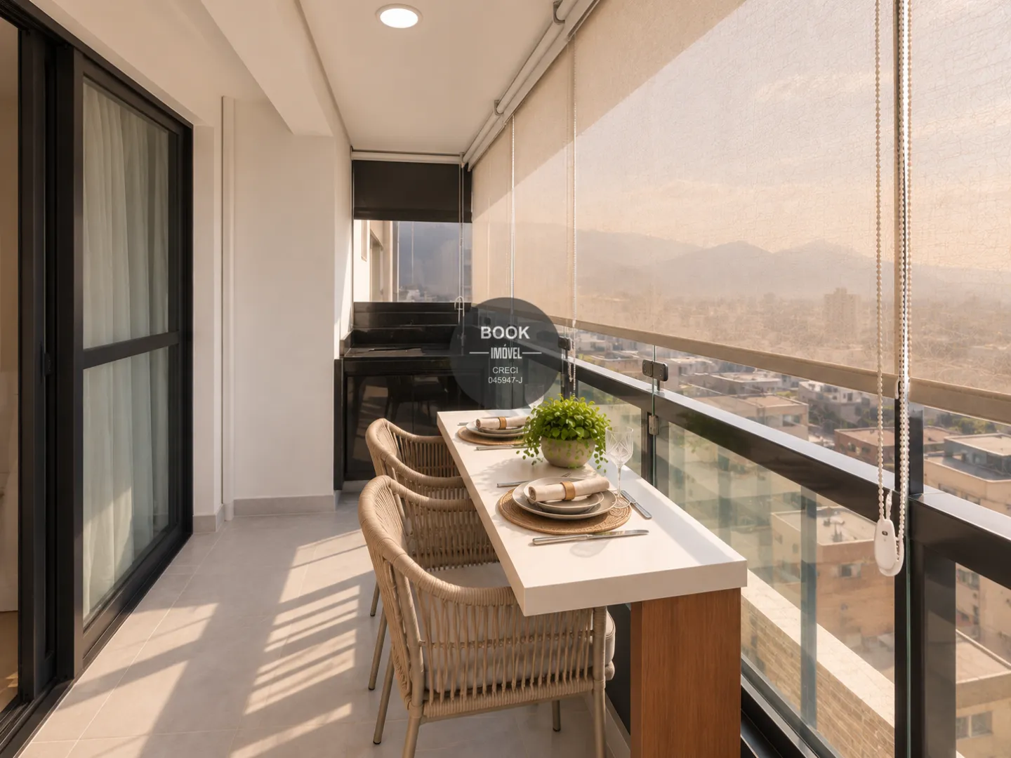 Apartamento na praia da Enseada no Guaruj&aacute; com piscina no terra&ccedil;o com vista para o mar Rua Begônia Guarujá - 