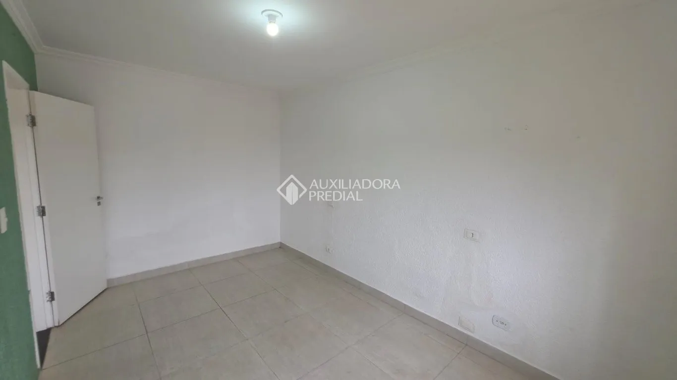 CASA T&Eacute;RREA - 3 DORMIT&Oacute;RIOS - 1 SU&Iacute;TE - 3 VAGAS - VILA MUSSOLINI - S&Atilde;O BERNARDO DO CAMPO  São Bernardo do Campo - 