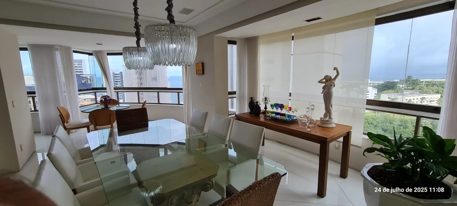 APARTAMENTO ALTO PADR&Atilde;O 5 SU&Iacute;TES VARANDA 4 GARAGENS QUADRA TENIS PISCINA &Agrave; VENDA ONDINA Rua Professor Clementino Fraga Salvador - 