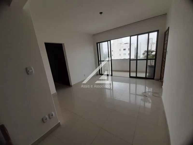 APARTAMENTO 3 QUARTOS SU&Iacute;TE ANDAR ALTO VISTA MAR GARAGEM QUADRA ELEVADOR &Agrave; VENDA NA BARRA! Rua Doutor José Serafim Salvador - 