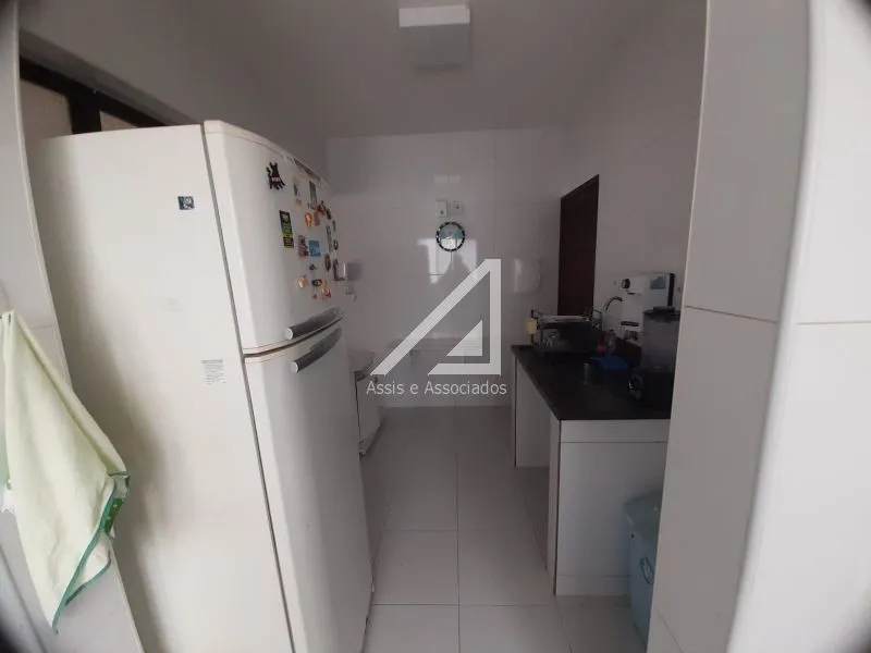 APARTAMENTO 3 QUARTOS SU&Iacute;TE ANDAR ALTO VISTA MAR GARAGEM QUADRA ELEVADOR &Agrave; VENDA NA BARRA! Rua Doutor José Serafim Salvador - 