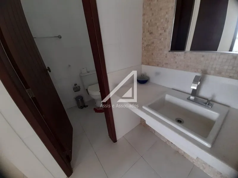 APARTAMENTO 3 QUARTOS SU&Iacute;TE ANDAR ALTO VISTA MAR GARAGEM QUADRA ELEVADOR &Agrave; VENDA NA BARRA! Rua Doutor José Serafim Salvador - 
