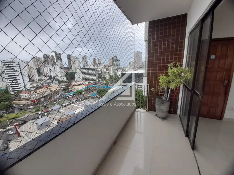 APARTAMENTO 3 QUARTOS SU&Iacute;TE ANDAR ALTO VISTA MAR GARAGEM QUADRA ELEVADOR &Agrave; VENDA NA BARRA! Rua Doutor José Serafim Salvador - 