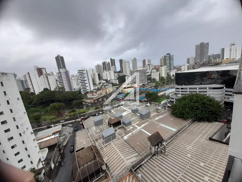 APARTAMENTO 3 QUARTOS SU&Iacute;TE ANDAR ALTO VISTA MAR GARAGEM QUADRA ELEVADOR &Agrave; VENDA NA BARRA! Rua Doutor José Serafim Salvador - 