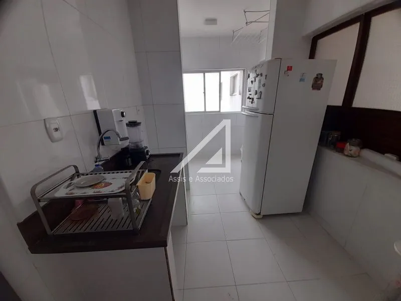 APARTAMENTO 3 QUARTOS SU&Iacute;TE ANDAR ALTO VISTA MAR GARAGEM QUADRA ELEVADOR &Agrave; VENDA NA BARRA! Rua Doutor José Serafim Salvador - 