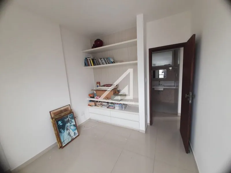 APARTAMENTO 3 QUARTOS SU&Iacute;TE ANDAR ALTO VISTA MAR GARAGEM QUADRA ELEVADOR &Agrave; VENDA NA BARRA! Rua Doutor José Serafim Salvador - 