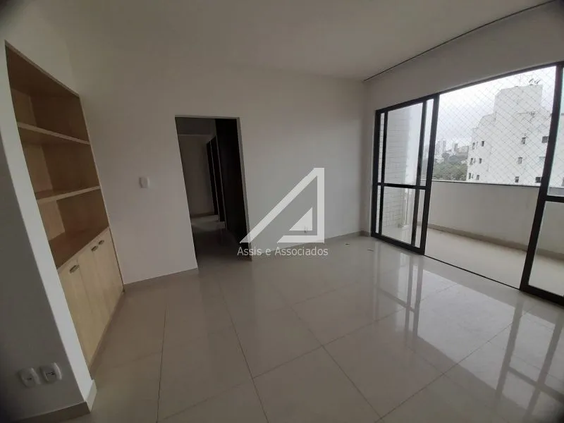 APARTAMENTO 3 QUARTOS SU&Iacute;TE ANDAR ALTO VISTA MAR GARAGEM QUADRA ELEVADOR &Agrave; VENDA NA BARRA! Rua Doutor José Serafim Salvador - 