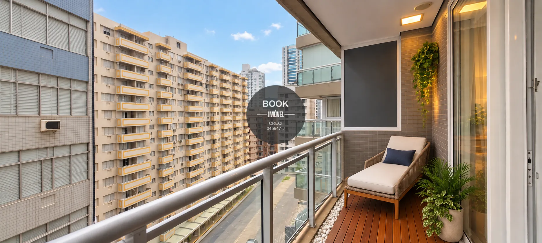 Apartamento mobiliado com vista para o mar e 100% mobiliado Avenida Presidente Wilson Santos - 