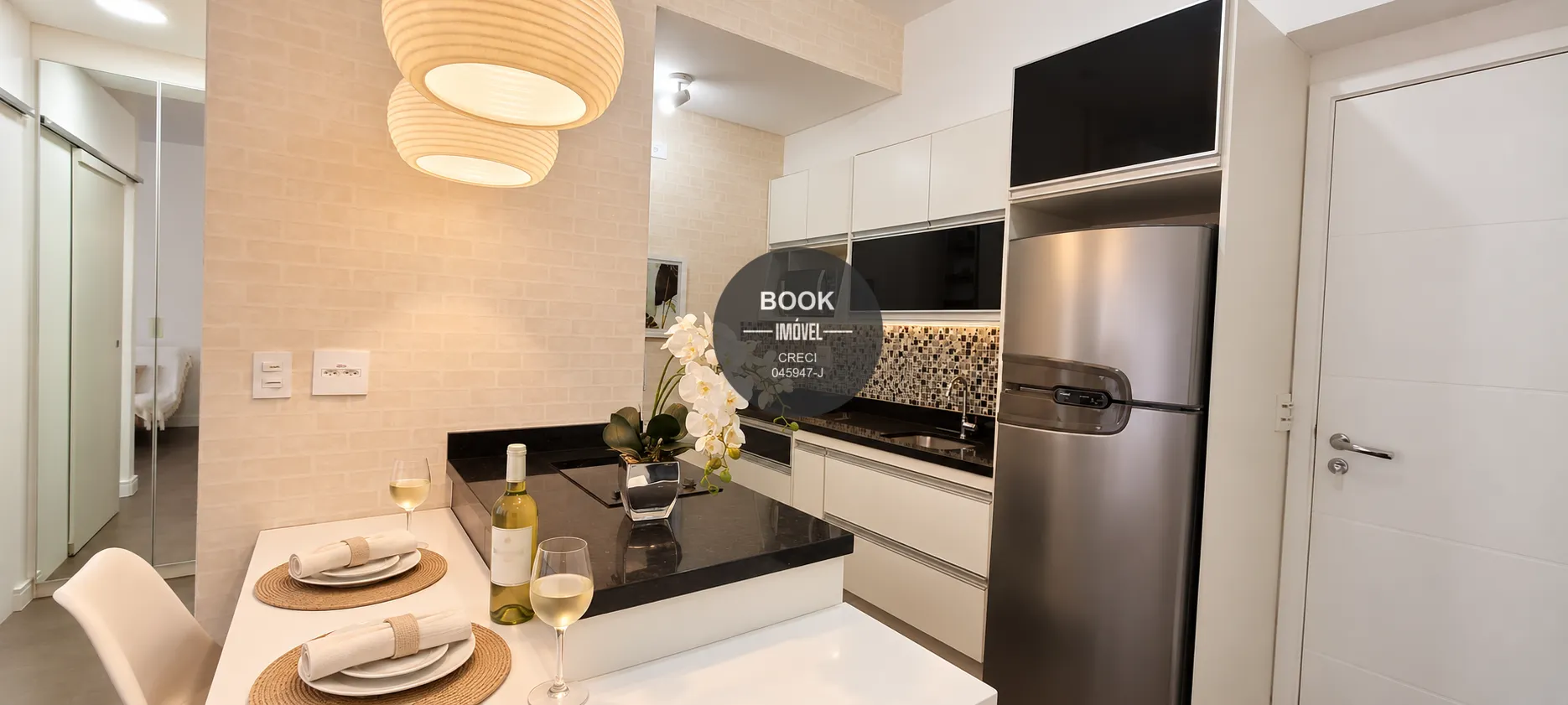 Apartamento mobiliado com vista para o mar e 100% mobiliado Avenida Presidente Wilson Santos - 