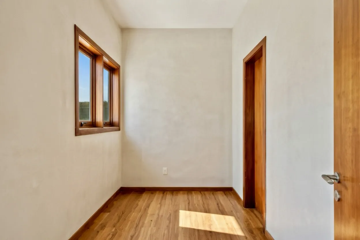 R$ 2.195.000 - EXCELENTE APARTAMENTO - 302M2 - 4 DORM - 2 SU&Iacute;TES - VISTA - 2 VAGAS Rua Castro Alves Porto Alegre - 