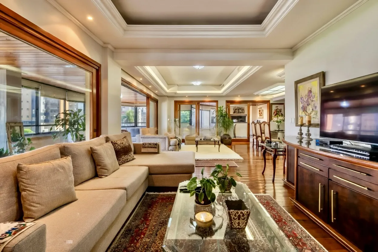 R$ 2.195.000 - EXCELENTE APARTAMENTO - 302M2 - 4 DORM - 2 SU&Iacute;TES - VISTA - 2 VAGAS Rua Castro Alves Porto Alegre - 