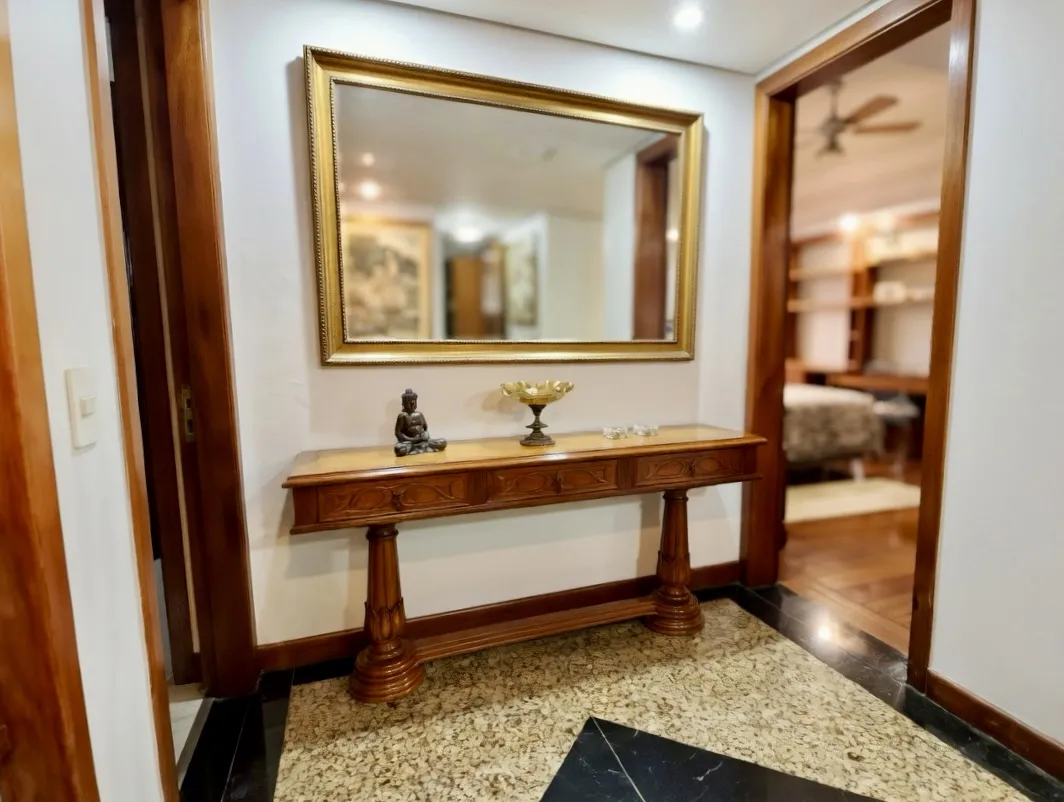 R$ 2.195.000 - EXCELENTE APARTAMENTO - 302M2 - 4 DORM - 2 SU&Iacute;TES - VISTA - 2 VAGAS Rua Castro Alves Porto Alegre - 