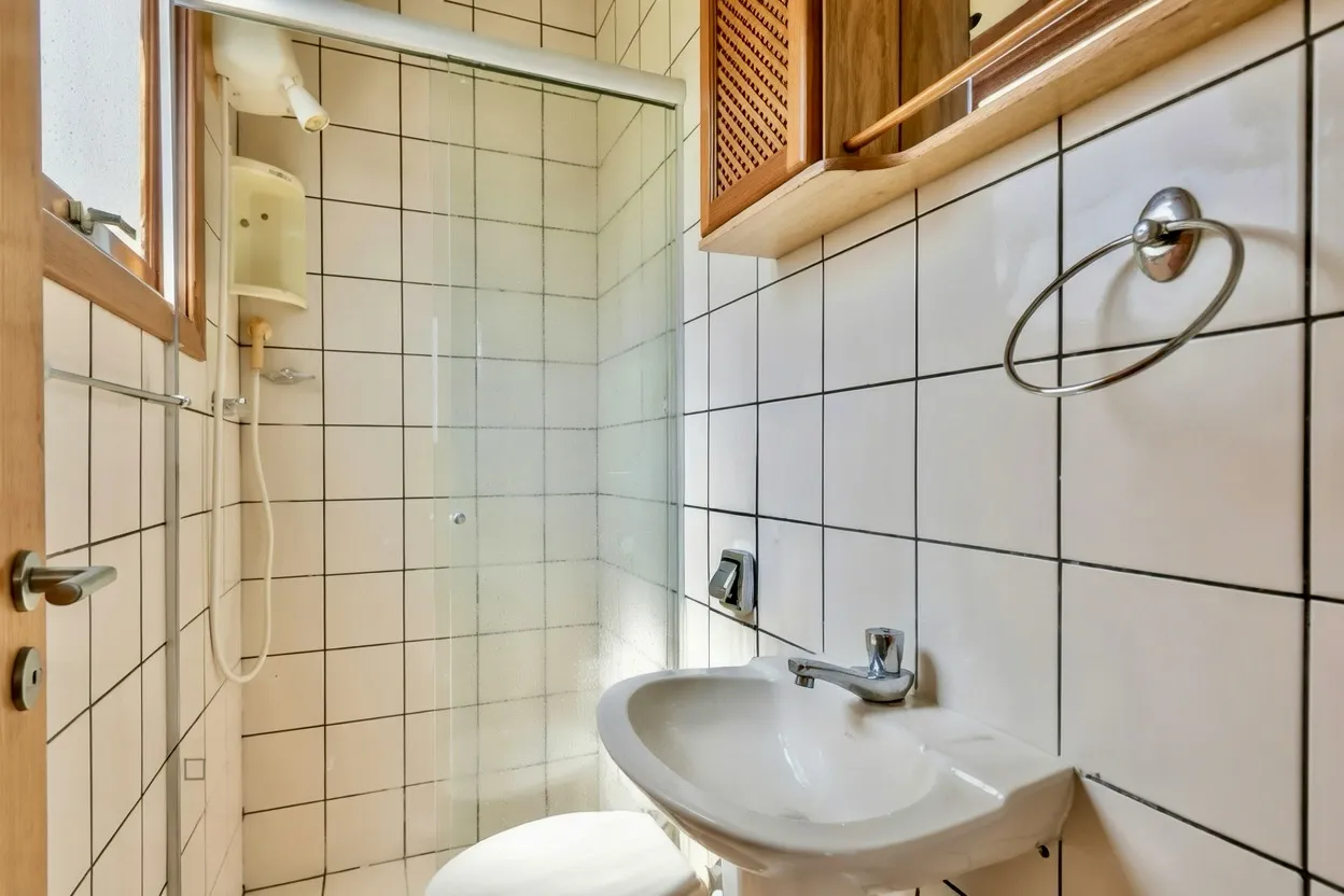 R$ 2.195.000 - EXCELENTE APARTAMENTO - 302M2 - 4 DORM - 2 SU&Iacute;TES - VISTA - 2 VAGAS Rua Castro Alves Porto Alegre - 
