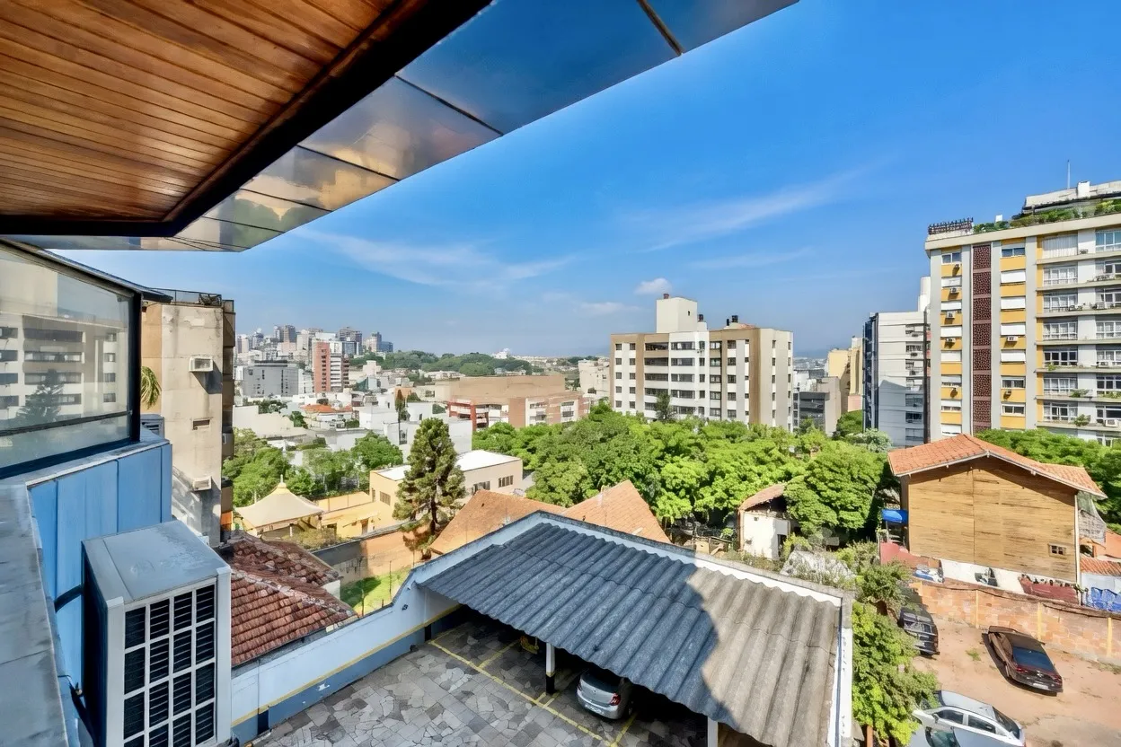 R$ 2.195.000 - EXCELENTE APARTAMENTO - 302M2 - 4 DORM - 2 SU&Iacute;TES - VISTA - 2 VAGAS Rua Castro Alves Porto Alegre - 