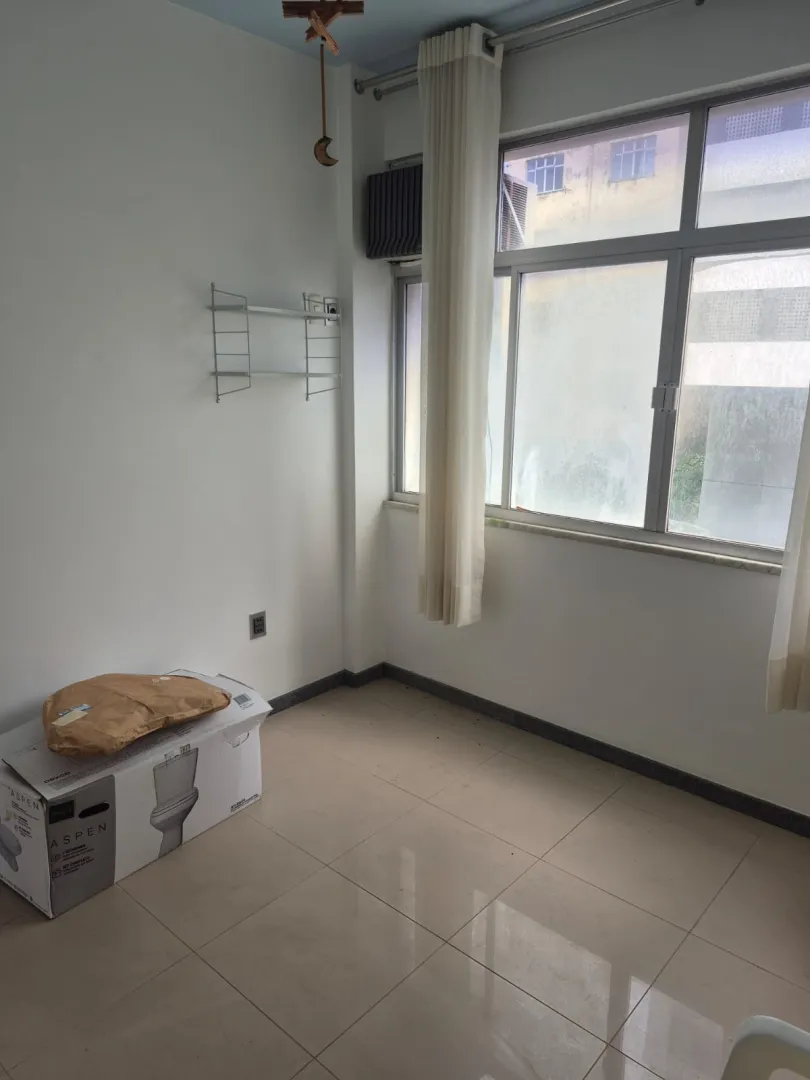 APARTAMENTO 3 QUARTOS SU&Iacute;TE DEPEND&Ecirc;NCIA GARAGEM ELEVADOR &Agrave; VENDA NA GRA&Ccedil;A Rua Professor Martagão Gesteira Salvador - 