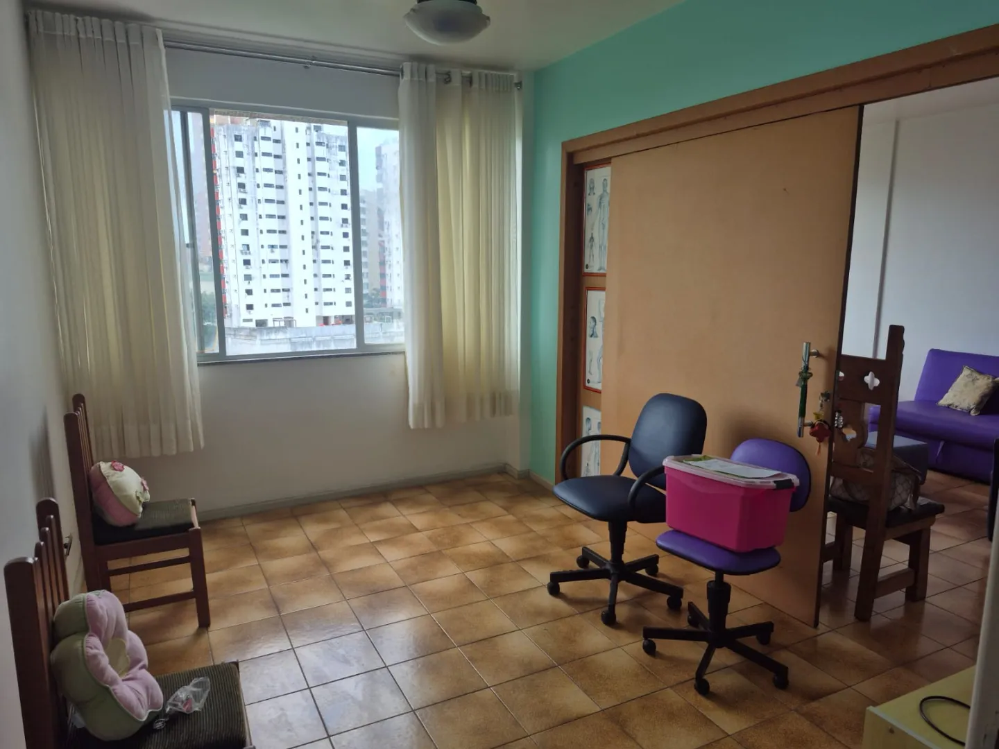 APARTAMENTO 3 QUARTOS SU&Iacute;TE DEPEND&Ecirc;NCIA GARAGEM ELEVADOR &Agrave; VENDA NA GRA&Ccedil;A Rua Professor Martagão Gesteira Salvador - 